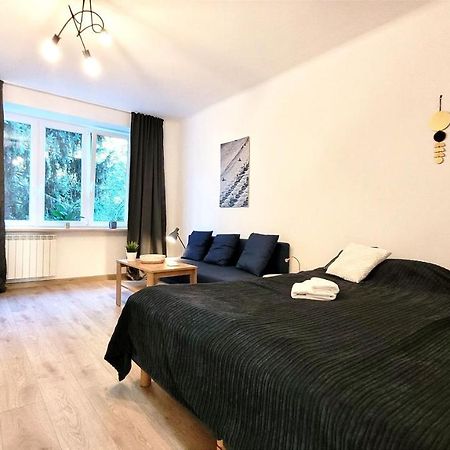 Great Life - Apartment Next To Metro Station Varşovia Exterior foto